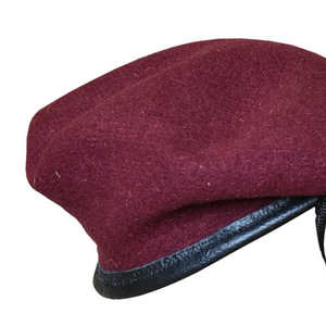 Graduación Venta al por mayor Invierno Unisex Sombreros acrílicos de alta calidad Tela común Cálido Clásico Sombrero para clima frío al aire libre - Product Image 2