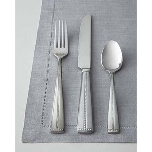 Ensemble de couverts réutilisables Argenterie de restaurant en acier inoxydable Vaisselle polie Simplicité Cuillère Couteau Fourchette Ensemble de couverts - Product Image 1