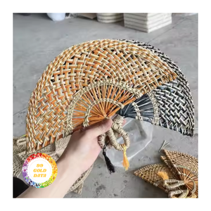 Abanico de boda de algas marinas hecho a mano y abanico de hojas de palma-decoración tropical rústica para exportaciones y celebraciones culturales - Product Image 5