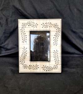 Custom Made Bone Hand Carved <b>Photo</b> <b>Frames</b> in Various Sizes for Home Decor and Interior Design with Customized Logo - Product Image 1