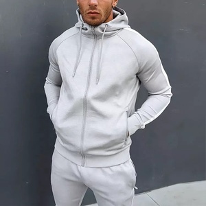 Ensembles de survêtements de sport 2 pièces à la mode pour hommes Costumes de survêtement de conception personnalisée Écologique Top demandé Approvisionnement en vrac personnalisé - Product Image 4