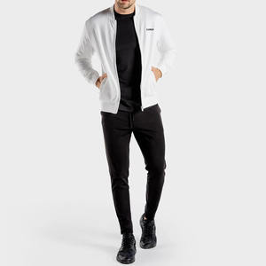 Chándal Deportivo Ajustado de Color Sólido con Cierre de Cremallera, Transpirable y Ajustable para Hombre, con Servicio OEM, Manga Larga, Mezcla de Algodón y Poliéster - Product Image 3