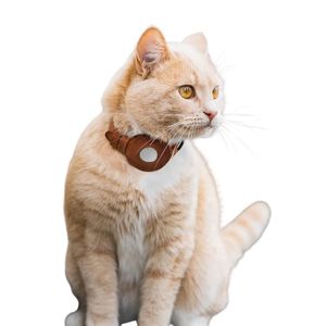 Custom Luxury Genuine Leather <strong>Cat</strong> <strong>Collar</strong> with Rivet Decoration Soft &amp; Durable AirTag Holder - Product Image 2