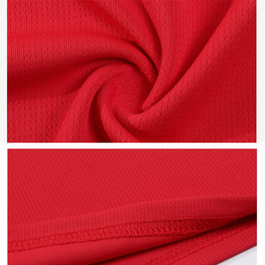 T-shirt pour hommes de coupe régulière de sublimation uni et respirant à impression personnalisée en gros - Product Image 3