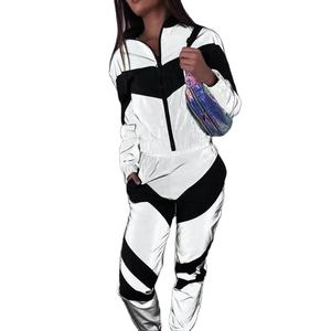 Survêtement réfléchissant deux pièces pour femmes, logo personnalisé, bloc de couleurs, mode sport pour dames, survêtement pour femmes - Product Image 2