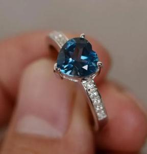 Londres BlueTopaz Bague 925 Bague De Fiançailles En Argent Sterling Coeur Forme De Mariage RingAnniversary Cadeau Déclaration Anneau Cadeau Pour Elle - Product Image 1