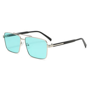 Lunettes de soleil carrées à double pont en métal, dernière mode RTS, logo personnalisé, protection UV pour hommes et femmes - Product Image 1