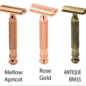 Maquinilla de Afeitar de Doble Filo para Hombre con Hojas de Acero Inoxidable y Mango de Latón para un Afeitado Profesional de Barbería - Product Image 1