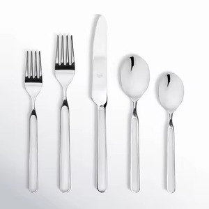 ชุดช้อนส้อมสแตนเลสสีเงินดีไซน์หรูหรา เหมาะสำหรับโรงแรม ร้านอาหาร และการรับประทานอาหารที่บ้าน - Product Image 3