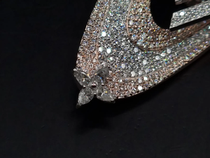 Personalizado VVS Moissanite Diamond Rose Gold Plated 925 Silver Iced Out Hip Hop Style 3D Logo Colgante para raperos al mejor precio - Product Image 3