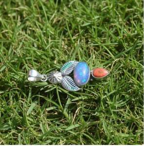 Colgante de Ópalo Azul y Ostra Espinosa Naranja, Colgante de Hoja de Plata de Ley 925, Collar con Colgante Hecho a Mano - Product Image 5