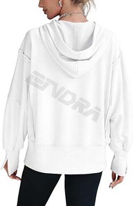 Sudaderas con capucha acogedoras de talla grande para mujer: ligeras, transpirables y perfectas para todas las estaciones - Product Image 3