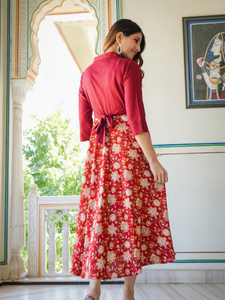 Vestido Anarkali de rayón color granate con diseño floral, cuello camisero y mangas tres cuartos, diseñado para una elegante figura talla L. - Product Image 6