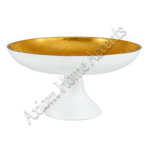 Bol à fruits raffiné doré et blanc fini contemporain fait à la main en aluminium brillant avec des accents polonais-Axiom Home - Product Image 2