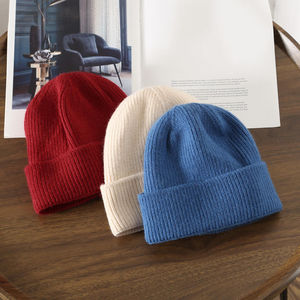 Bonnets d'hiver en tricot acrylique/coton de haute qualité, doublure satinée, ajustables, personnalisés, qualité supérieure, vente directe - Product Image 5