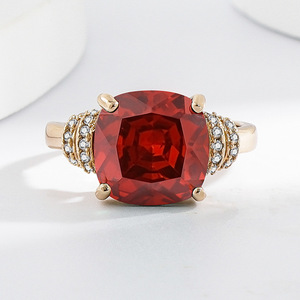 Châu Âu Mỹ hợp thời trang Emerald cắt Vòng cho phụ nữ Champagne vàng mạ đá quý màu đỏ resizable Vòng - Product Image 2