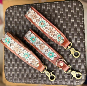 Nueva Llegada Mano Tooled Cuero Muñequera Llaveros En Relieve Estampado Floral Cuero Llaveros Tooled Accesorios de cuero Correas para llaves - Product Image 4