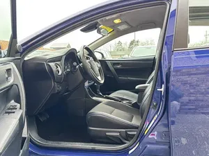 Toyota Corolla SE Usado del 2017 - Product Image 2