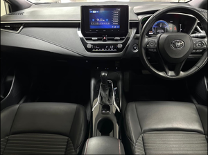 รถยนต์มือสองคุณภาพดีราคาประหยัด ปี 2024 โตโยต้า โคโรลล่า 1.8 XS ไฮบริด เกียร์ออโต้ 5 ประตู พวงมาลัยขวา - Product Image 4