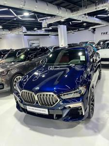Nouveau / D'OCCASION BLEU 2023 BM W X6 M50i 4.4L Caméra arrière 360° Capacité de charge 31-40T Emission Diesel / Essence Automatique - Product Image 2