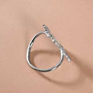 <b>Silver</b> Luxe Vintage Snowflake Durable Brass Napkin <b>Ring</b> <b>Set</b> 6-Piece Napkin Holder for Weddings and Table Decor for Restaurants - Product Image 5