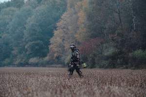 Vêtement de chasse à capuche camouflage imprimé, imperméable, coupe-vent, respirant, de haute qualité, en softshell, vente en gros personnalisée - Product Image 6