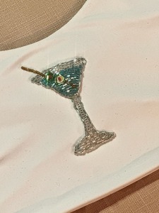 Bracelets en résine très uniques avec perles et manchette en cuir bicolore, breloque réglable, bracelet diamanté tendance pour les fêtes - Product Image 6