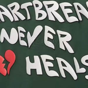 Vêtements décontractés Meilleure vente Sweat à capuche avec impression bouffante pour hommes Vente directe en usine Sweat à capuche léger avec impression bouffante pour hommes - Product Image 6