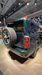 SUV d'occasion 5 places, traction avant, diesel/essence/hybride, autonomie 601-700 km, puissance 200-250 kW, noir/gris, batterie 50-70 kWh, prêt à l'emploi - Product Image 4