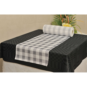 Rollo de Mantel Cuadros Negro con Estampado Blanco 0.40x48m Novotex TNT B2B - Product Image 1