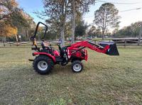 TRACTOR CARGADOR MAHINDRA 2126 DE ALTO RENDIMIENTO, 25.3 HP, 4X4, MOTOR DIÉSEL DE 3 CILINDROS, SISTEMA DE TRANSMISIÓN HIDROSTÁTICA DE 3 RANGOS EN VENTA