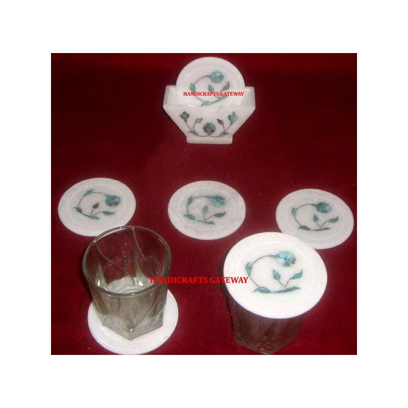 สีเขียวอ่อน