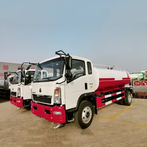 Venta caliente camión cisterna de agua de alta calidad 8X8 20000 litros de acero al carbono camión montado rociador de agua Carro de riego