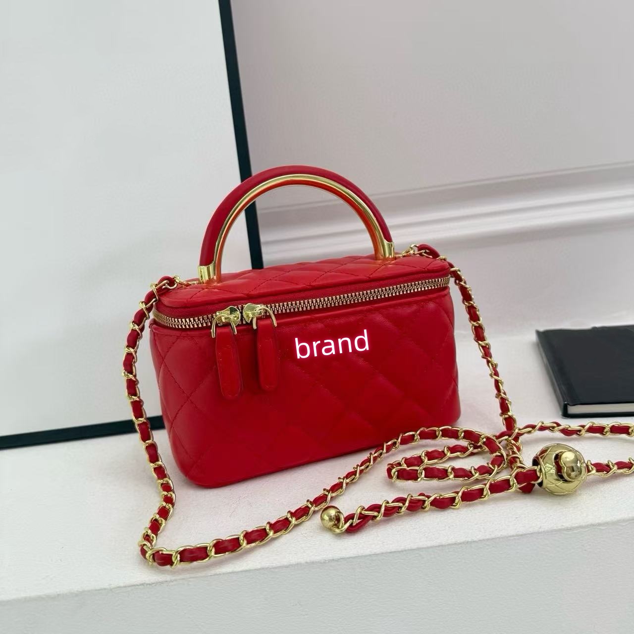 Luxury Handbags 2025 Waterproof Stylish Design