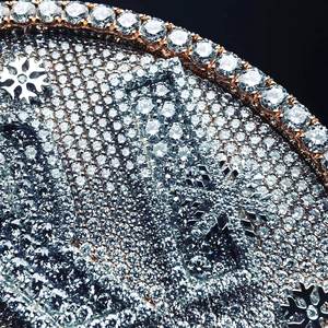 Pendentif rond personnalisé entièrement glacé avec un design de paysage urbain en argent sterling 925 VVS Moissanite Bijoux Hip Hop - Product Image 3