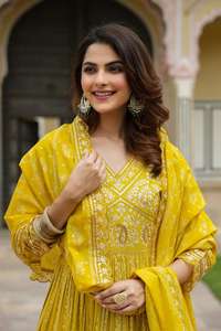 Vente en ligne de vêtements de travail pakistanais brodés de rayonne Vêtements indiens et pakistanais - Product Image 6