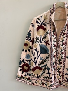 Veste matelassée en coton tricoté respirant rose bébé, brodée à la main, style Suzani, pour femmes - Product Image 3