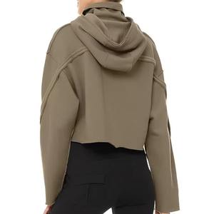 Ensemble surdimensionné 2 pièces pour femmes sweat-shirt à capuche à épaules tombantes et pantalon de jogging longueur courte ensemble de haut à capuche fourni par ODM - Product Image 2