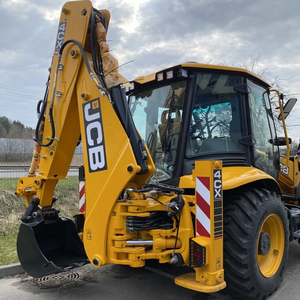 JCB 4CX a utilisé l'excavatrice de chargeuse-pelleteuse pour la construction d'ingénierie de noyau prix de gros pompe de roulement de moteur PLC pompe de moteur à engrenages - Product Image 1