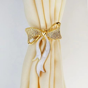 ''BOWKNOT'' Anneaux de serviette en métal, parfaits pour les réunions de famille, offrant une touche festive grâce à des finitions métalliques et des motifs détaillés - Product Image 6