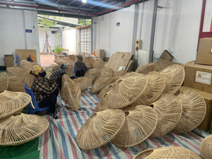 Rotin, abat-jour de suspension décoratifs allumant des lanternes naturelles faites à la main 100% Fabriqué à la main en gros fabriqué au Vietnam - Product Image 4