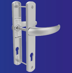 Manija de puerta Ege con placa ancha larga - Product Image 1