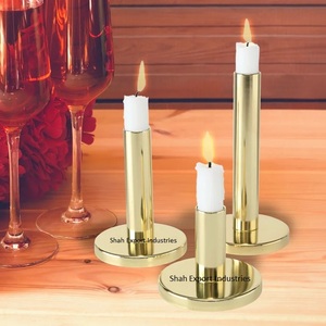 Bougeoir conique en métal plaqué or pour décoration de maison et de mariage en laiton de style vintage pour décoration d'éclairage de table - Product Image 1