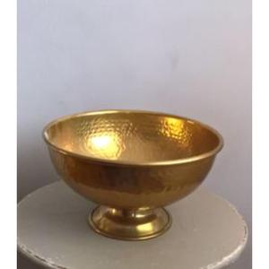 Bol de service en laiton antique gravé à la main pour créer un look unique et élégant dans votre expérience culinaire à la maison - Product Image 2
