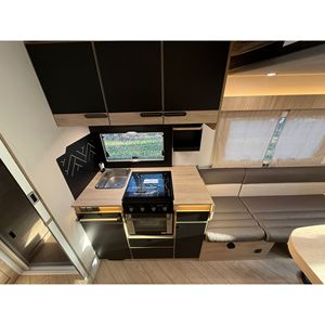 รถบ้านมือสองรุ่นยอดนิยม 640 Motorhome-Coach ผลิตแบบ Lo-Line เกียร์อัตโนมัติ 165 แรงม้า โครงสร้างอะลูมิเนียม สำหรับ 4-6 คน - Product Image 5