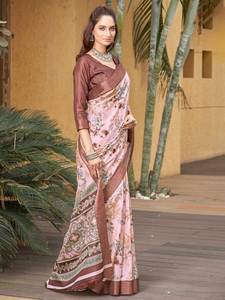 Designer Saree With Geometric Digital Printed <b>Art</b> - Product Image 4