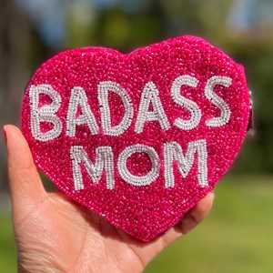 Monedero bordado de corazón hecho a mano con cuentas rosas de moda, divertido embrague personalizado para mujer, venta al por mayor - Product Image 1