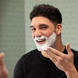 Crème à raser pour le visage, soin naturel biologique en gros, gel nettoyant pour barbe rafraîchissant pour hommes - Product Image 5