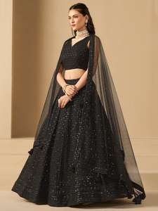 Lehenga choli เพื่อนเจ้าสาวออกแบบโดยดีไซเนอร์พร้อมงานเย็บปักถักร้อยลำดับงานแต่งงาน - Product Image 3