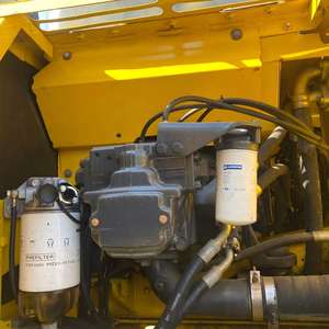 รถขุดไฮดรอลิก Komatsu PC210 ขนาด 21 ตัน มือสอง ประสิทธิภาพสูง พร้อมบุช ความจุบุ้งกี๋ 1.0 เมตร รุ่นปี 2023 - Product Image 2